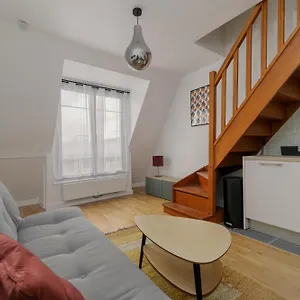 https://bridgestreet-marais-rue-mondetour.fr-paris.fr